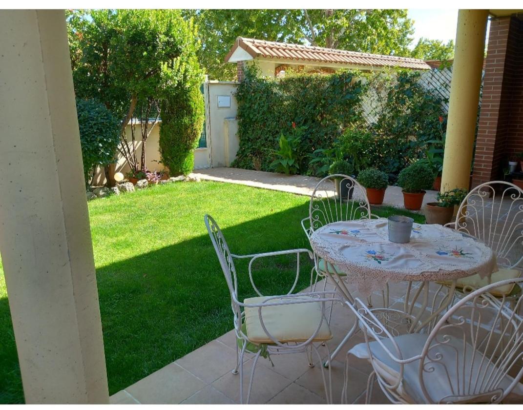 Villa Lendi Rivas-Vaciamadrid Eksteriør bilde